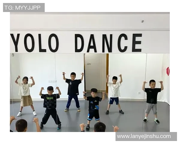 武汉街舞队引领潮流最新街舞团队协作排行榜前十强揭晓 武汉街舞队引领潮流最新街舞团队协作排行榜前十强揭晓