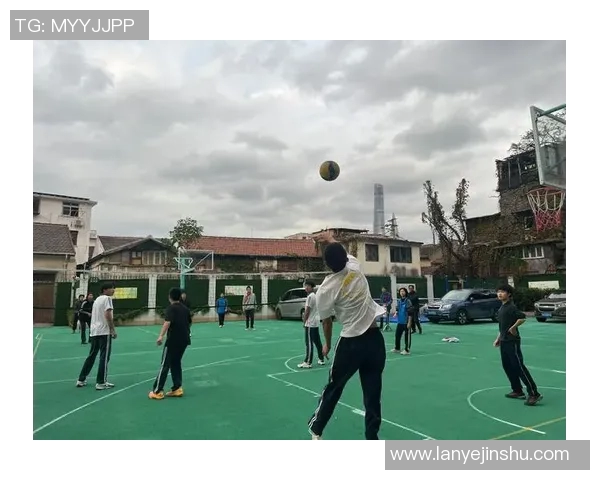 广州排球队的意识提升与团队协作探讨聚焦排球运动发展新方向 广州排球队的意识提升与团队协作探讨聚焦排球运动发展新方向